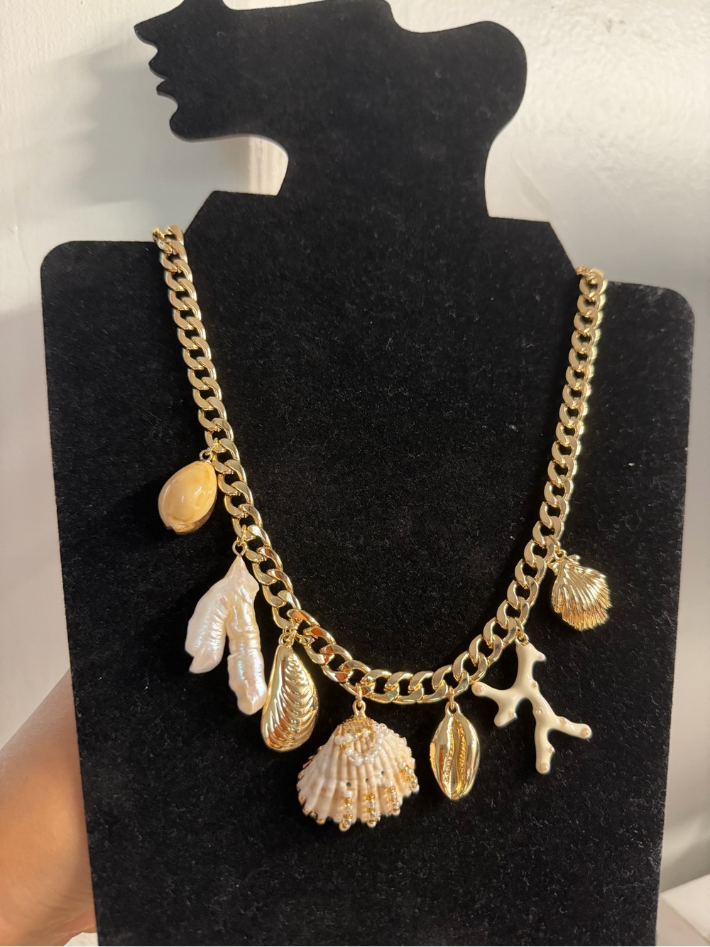 NWT House of Harlow Gold Seashell Charm Necklace - Women Jewelry